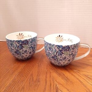 🔥Lilly Pulitzer Set of 2 CeramicMugs Floral Blue Gold New In Box